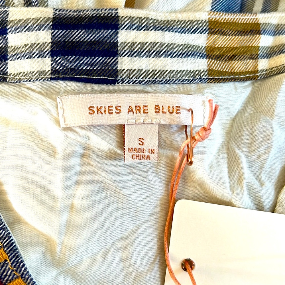 NWT SKIES ARE BLUE EMBROIDERED PLAID FAUX WRAP TOP SIZE: SMALL COLOR: PLAID - Picture 7 of 8